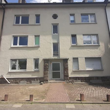 Gockel Homes 1 - Zentral Mit Balkon & Netflix Essen Kültér fotó