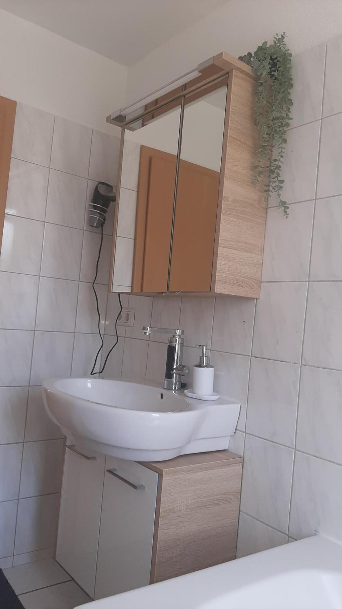 Gockel Homes 1 - Zentral Mit Balkon & Netflix Essen Kültér fotó